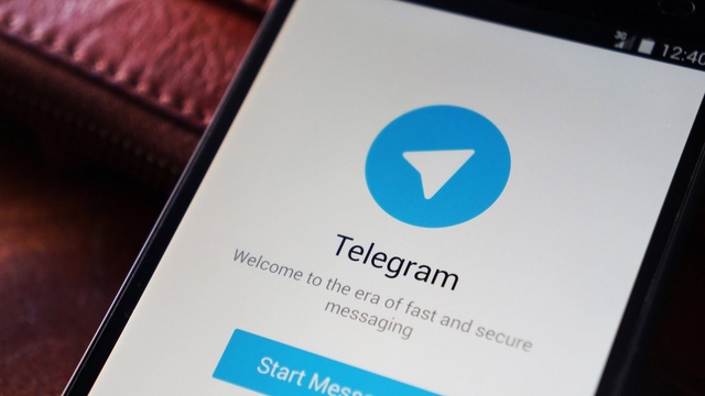 salvare chat telegram